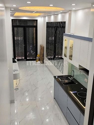 Sau Nhà Mặt Phố Đại La_3 Bước Ra ÔTÔ_Nội Thất Đẹp_27m2 x 4Tầng_Hơn 5Tỷ