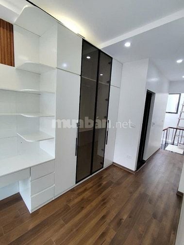 Sau Nhà Mặt Phố Đại La_3 Bước Ra ÔTÔ_Nội Thất Đẹp_27m2 x 4Tầng_Hơn 5Tỷ