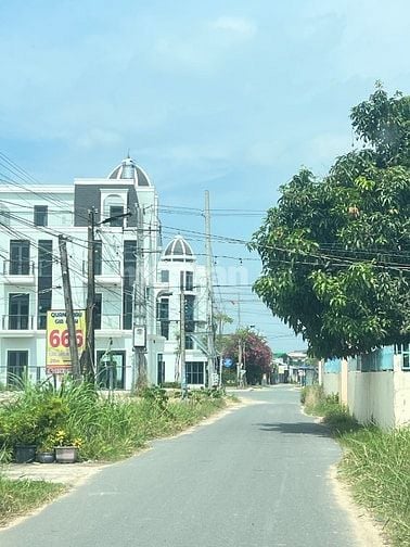 Chính chủ bán đất . Cách Vinhoms Hậu Nghĩa 200m