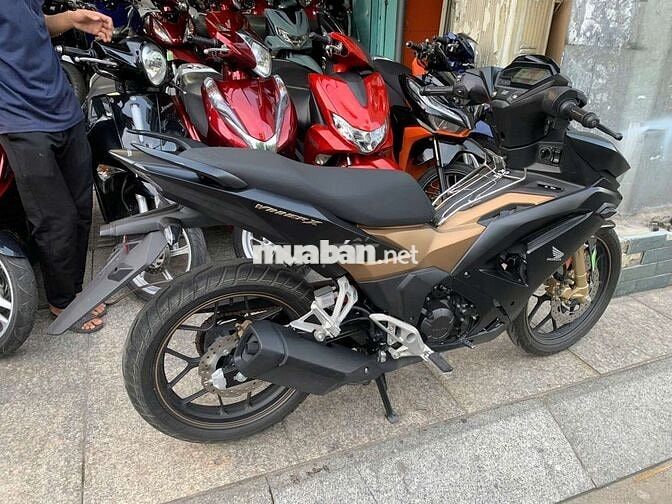 Honda winner v3 ABS 2022 mới 90% hồ sơ gốc cầm tay