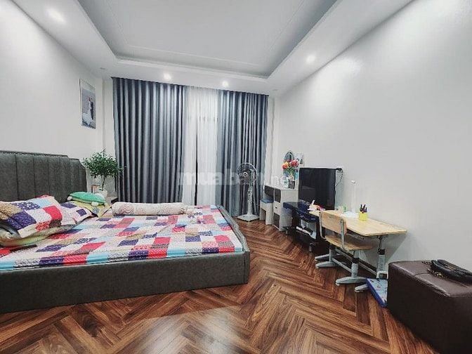 HỒ TÙNG MẬU, HÀNG XÓM GOLDMARK CITY: DT 30㎡, 5 TẦNG+1TUM TẶNG NỘI THẤT