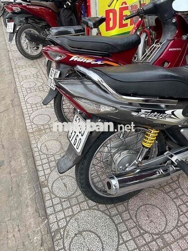 xe nhà ít đi, máy móc nguyên bản