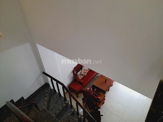 Cho thuê nhà Q7 có sân vườn đường Huỳnh Tấn Phát