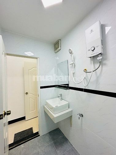 Bán nhà HXH 6m Bành Văn Trân, P7_Kết cấu: 1 trệt, 2 lầu, ST - 6 Tỷ 990
