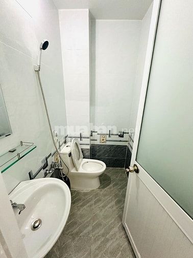 💥3Tỷ750-Nhà-Quận12-giáp Gò-Vấp-40m2-Hẻm Xe Hơi đỗ cửa-Full nội thất- 