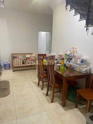 Bán nhà 2 tầng - Hẻm xe hơi 7 chỗ - Gần chợ, giáo xứ Lạc Quang
