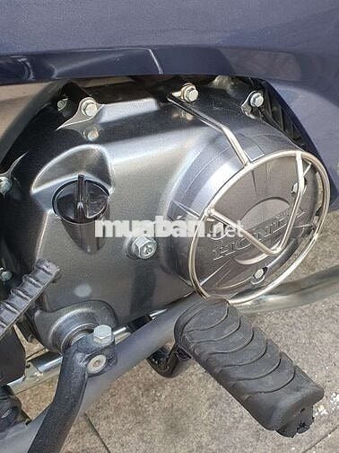 Can ban xe future 125cc xanh den .moi 95%