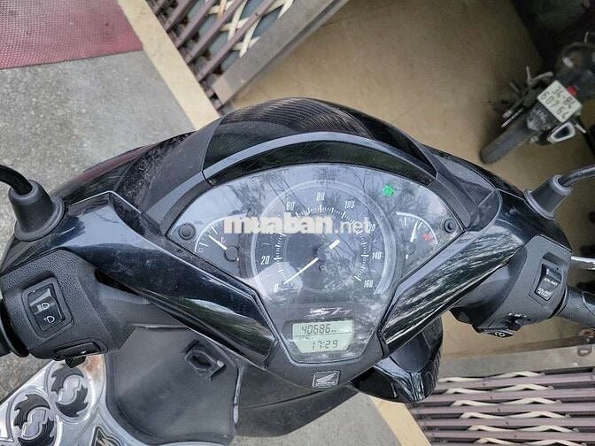 Bán SH150i màu đen thể thao