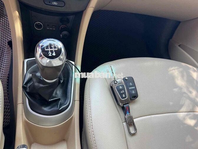 Hyundai Accent 2011 lướt 8 vạn