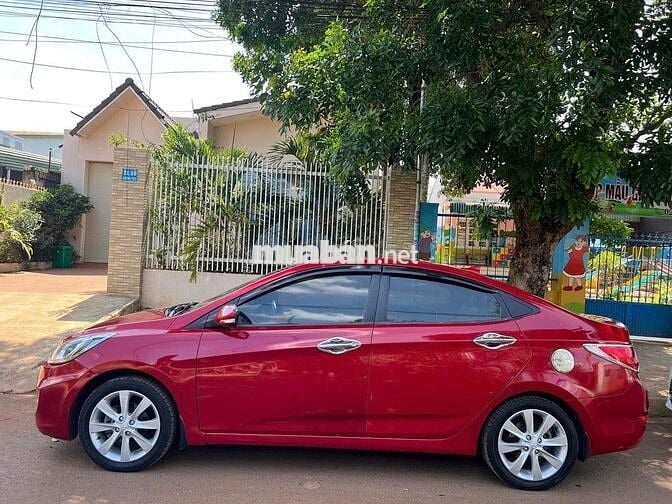 Hyundai Accent 2011 lướt 8 vạn