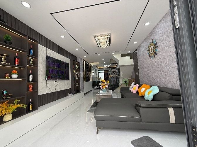 Mình chính chủ bán nhà mới full nội thất giao nhà ngay