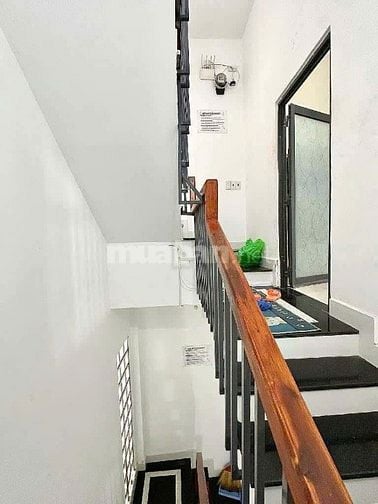 Bán gấp nhà 244 Nguyễn Trường Tộ, Tân Thành, Tân Phú, 4 lầu 5PN