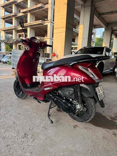 Eliyabet Fi 2012 Biển số Vip 9999 thanh lý