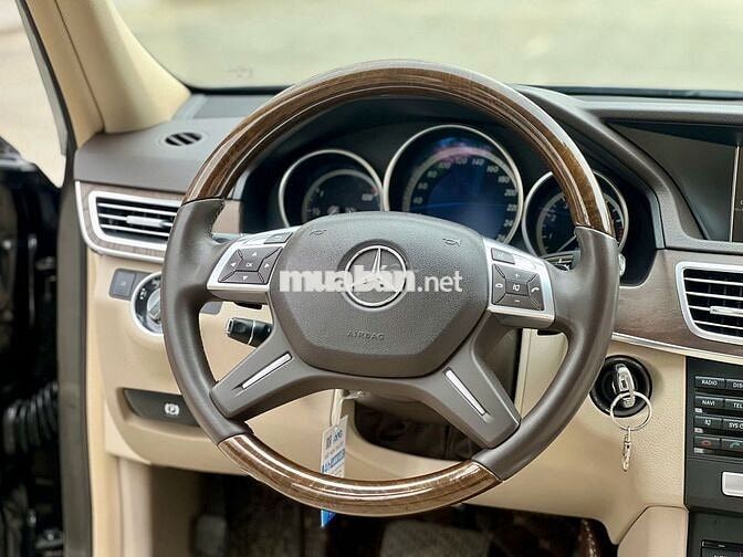 Mercedes Benz E Class 2014 E200 - 105000 km