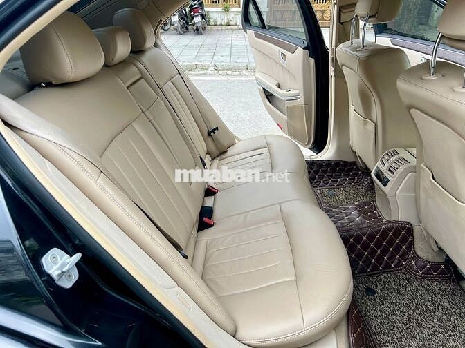 Mercedes Benz E Class 2014 E200 - 105000 km