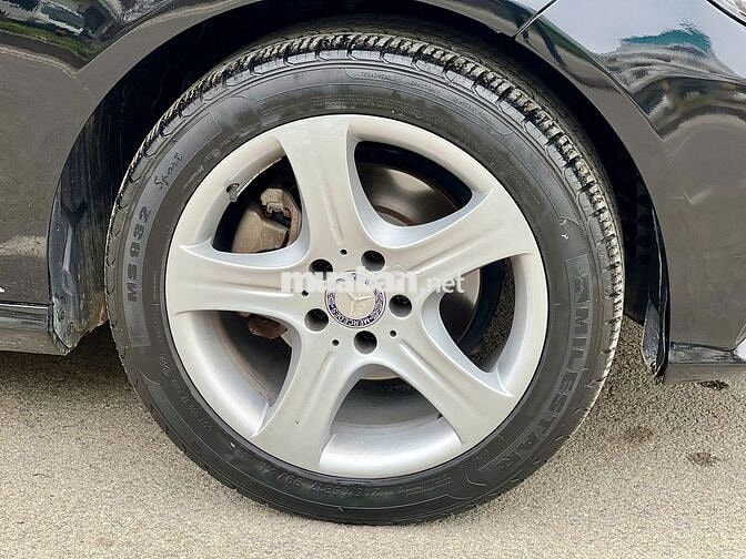 Mercedes Benz E Class 2014 E200 - 105000 km