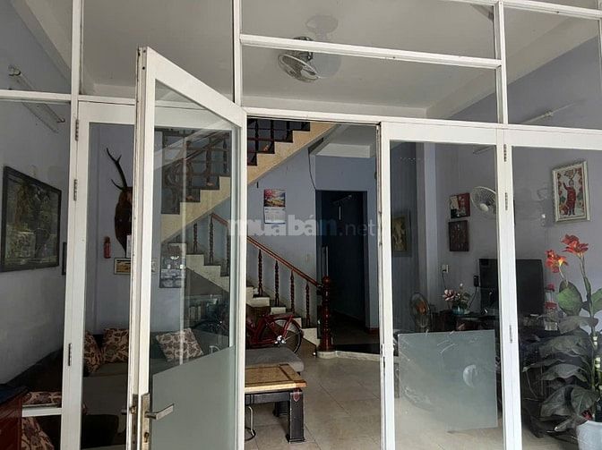 Cần bán nhà 2 tầng đường 10.5m - Nguyễn Hữu Dật - Quận Hải Châu