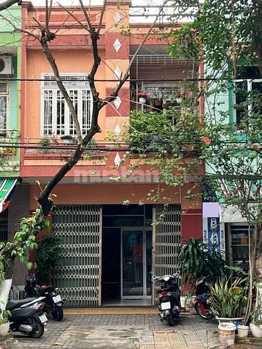 Cần bán nhà 2 tầng đường 10.5m - Nguyễn Hữu Dật - Quận Hải Châu