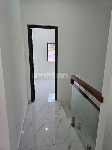 Nhà mới Ng Trãi-Tr Bình Trọng 3Tầng,khu dân trí gần trường học B Viện 