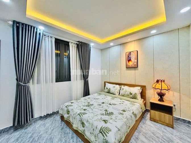 Kẹt tiền cần bán gấp căn nhà ở đường Nhật Tảo, phường 9, quận 10, giá 