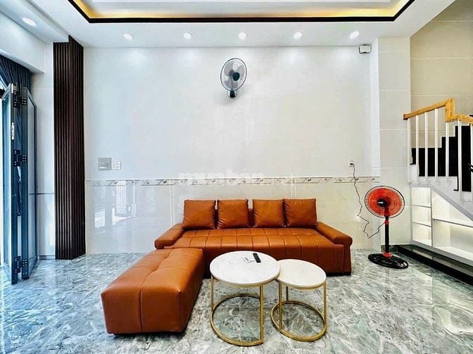 Bán nhà HXH số 402 Lê Văn Sỹ, Phường 14, Quận 3 - Giá 4.5 tỷ