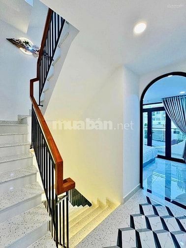 Bán Gấp Căn Nhà chính chủ Đường Đội Cung p11 q11. 2,350tỷ|40m2