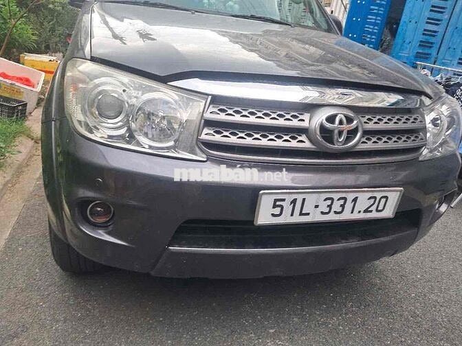 Toyota Fortuner 2009 2.7V - 130000 km
