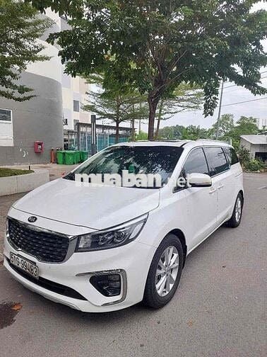 Kia Sedona 2019 Luxury D - 245000 km