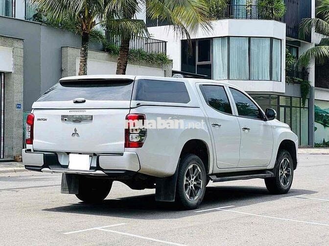 Mitsubishi Triton 2.4L 4x2 AT MIVEC sản xuất 2022