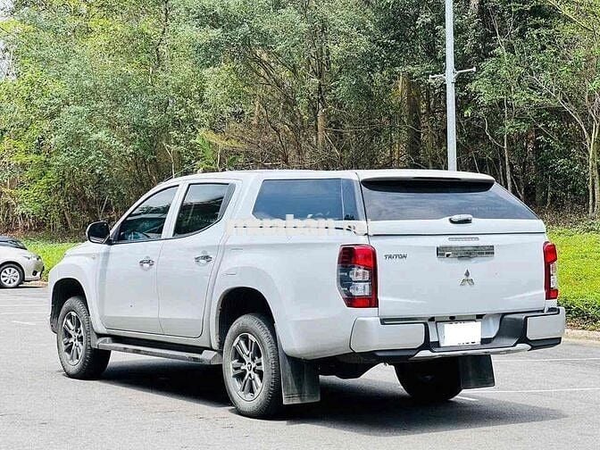Mitsubishi Triton 2.4L 4x2 AT MIVEC sản xuất 2022