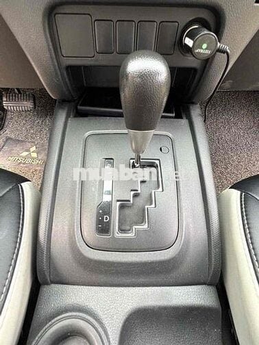 Mitsubishi Triton 2.4L 4x2 AT MIVEC sản xuất 2022