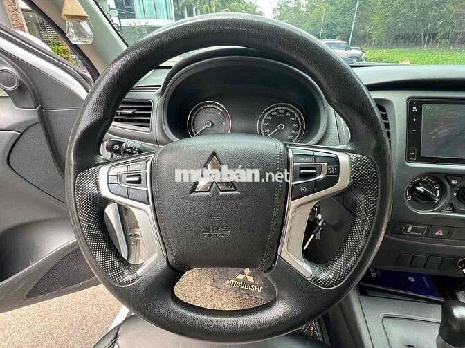 Mitsubishi Triton 2.4L 4x2 AT MIVEC sản xuất 2022