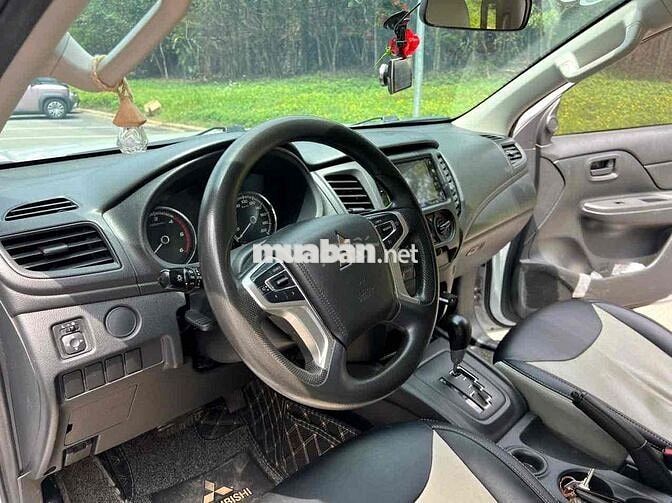 Mitsubishi Triton 2.4L 4x2 AT MIVEC sản xuất 2022