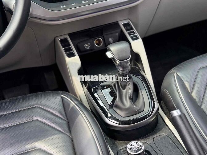 Kia Carens1.5G Luxury sản xuất 2024 siêu lướt