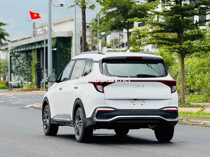 Kia Carens1.5G Luxury sản xuất 2024 siêu lướt