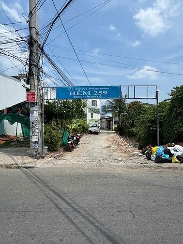 BÁN NỀN CÁCH MẶT TIỀN TRẦN VĨNH KIẾT 20M GIÁ 1 TỶ 8