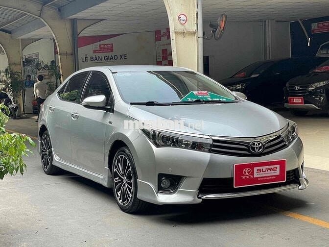 Toyota Corolla Altis 2014 2.0V - 109000 km