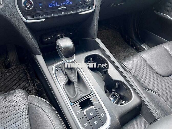 xe Hyundai Santafe máy xăng 2 cầu sx 2019