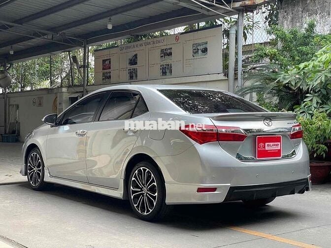 Toyota Corolla Altis 2014 2.0V - 109000 km