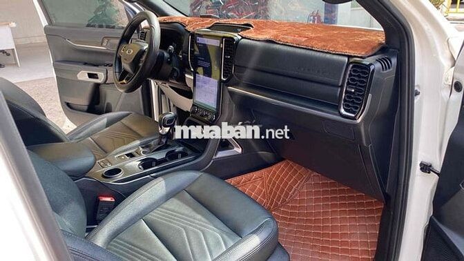Ford Everest Titanium Xe 7 Chỗ Gia Đình Chuẩn Đẹp