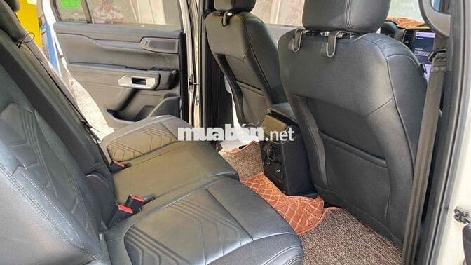 Ford Everest Titanium Xe 7 Chỗ Gia Đình Chuẩn Đẹp