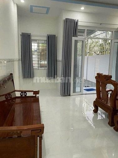 Bán gấp căn nhà cấp 4 còn như mới, SHR, 107m2, Củ Chi, Giá 1 tỷ 050.