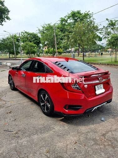 Honda Civic 2017 1.5 TOP Vtec Turbo nhập Thái Lan