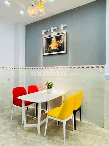 Nhà ngang 4,5 đường Đoàn Như Hài, Q4. Thông Hoàng Diệu, Giá 2,370 tỷ