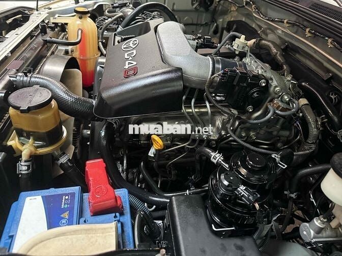 Toyota Fortuner 2009 2.5G - 100000 km