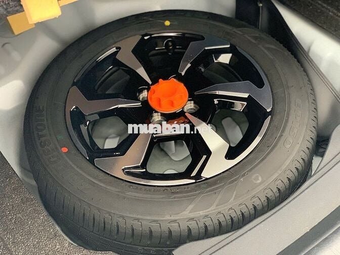 Toyota Vios 2024 G - 11000 km màu trắng ngọc trai