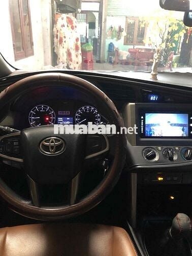 Toyota Innova 2017 2.0E - 120000 km