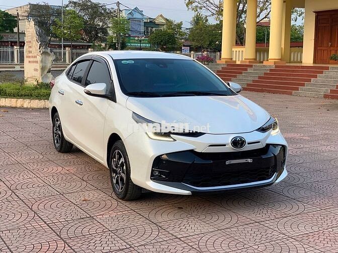 Toyota Vios 2024 G - 11000 km màu trắng ngọc trai