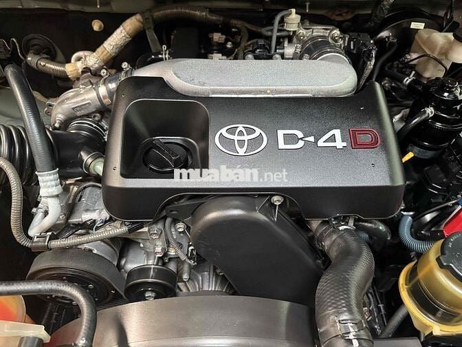 Toyota Fortuner 2009 2.5G - 100000 km