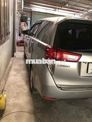 Toyota Innova 2017 2.0E - 120000 km